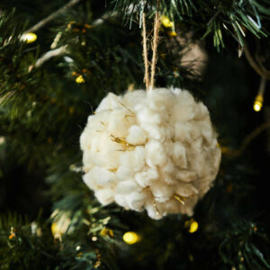 Boule de noel flocon en coton écru