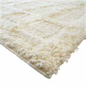 Tapis à poils longs blanc crème avec motifs en relief